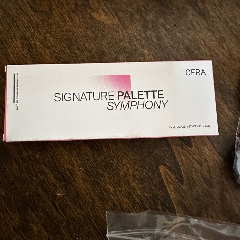 OFRA Signature Palette Symphony — White & Pink Packaging